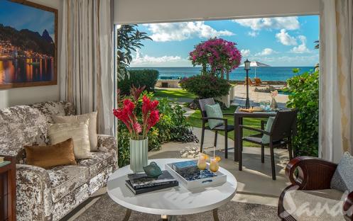 Honeymoon Concierge Grande Luxe Beachfront Walkout Room - CBW (5)
